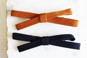 Ochre and Navy Textured Bow Set