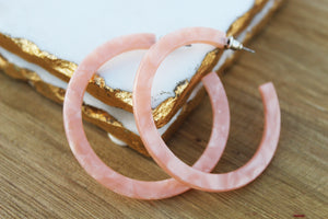 Perla Pink Acrylic Hoop Earrings